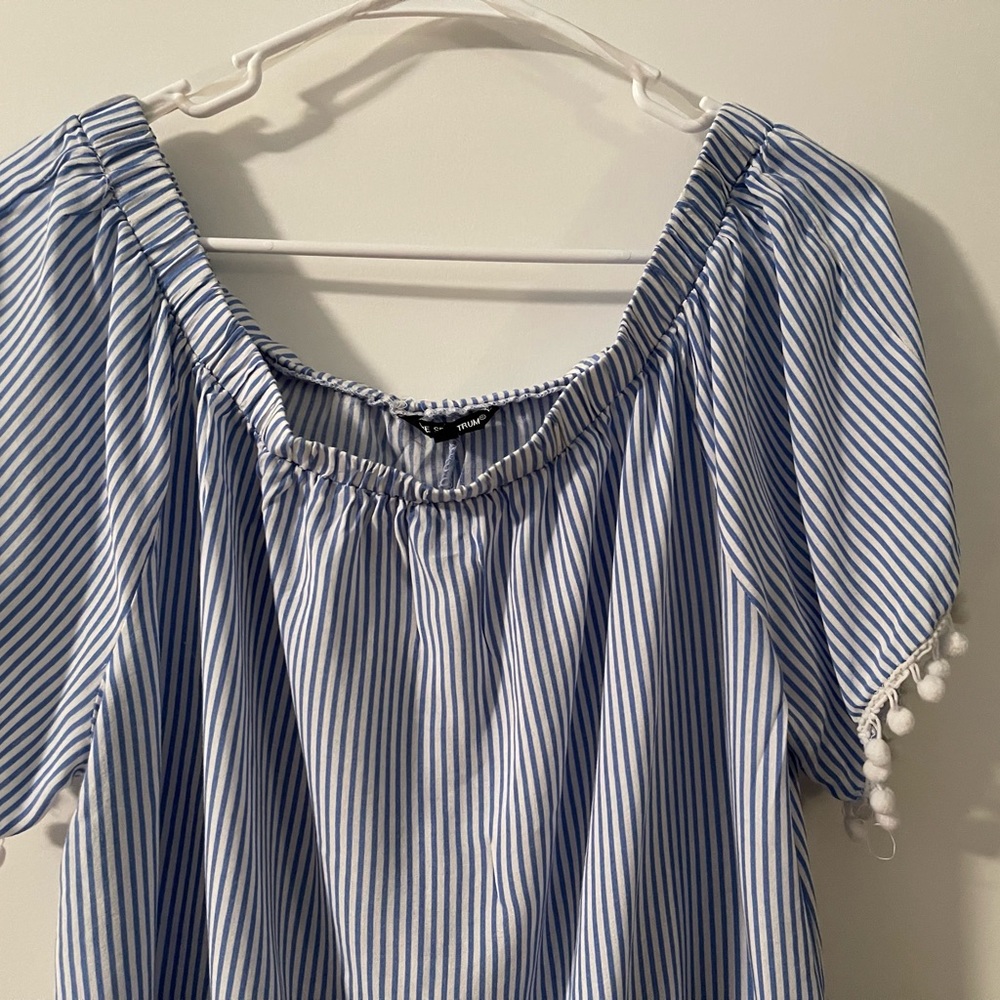 Preowned Unique Spectrum Blue and White Striped Off the Shoulder Blouse